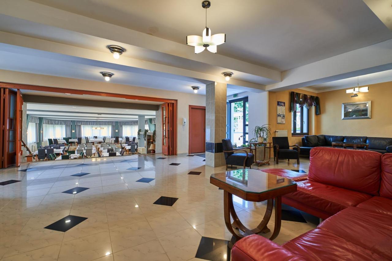 Hotel Korona Harkany Exterior photo