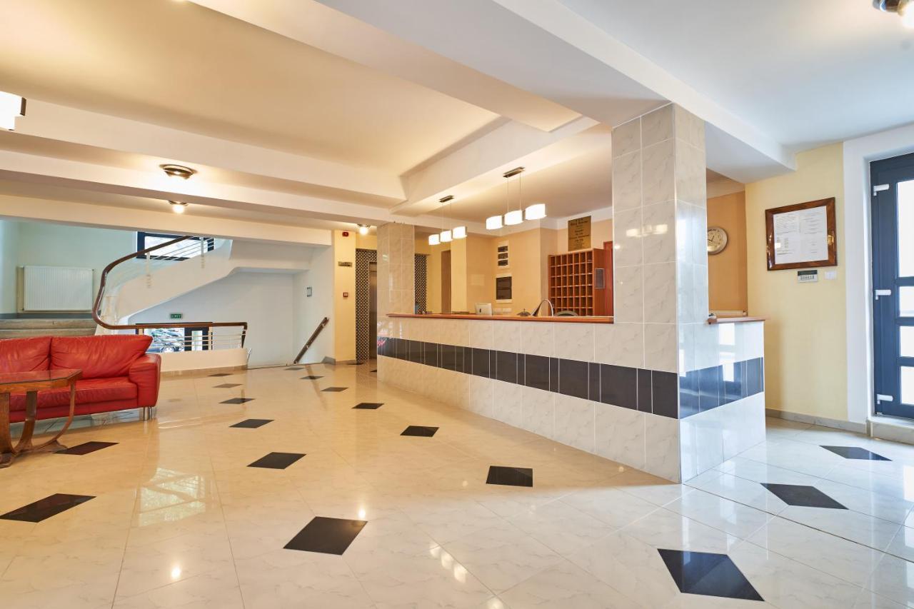 Hotel Korona Harkany Exterior photo