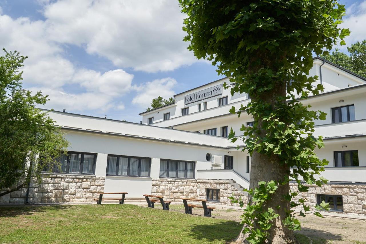 Hotel Korona Harkany Exterior photo